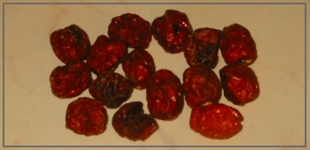 Dried red dates (jujube) are ok if fresh ones cannot be obtained