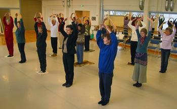 Zhineng Qigong, Hold Qi Up in Åland