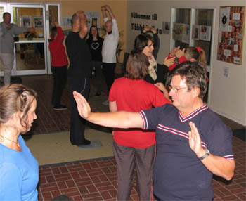 Correct movements on a hold Qi Up course