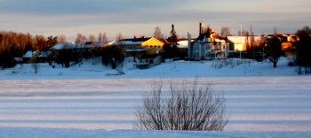 Bollnäs folkhögskola i vintersolen