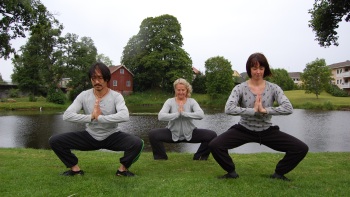 Xing Shen Zhuang in front of the small river Nossan
